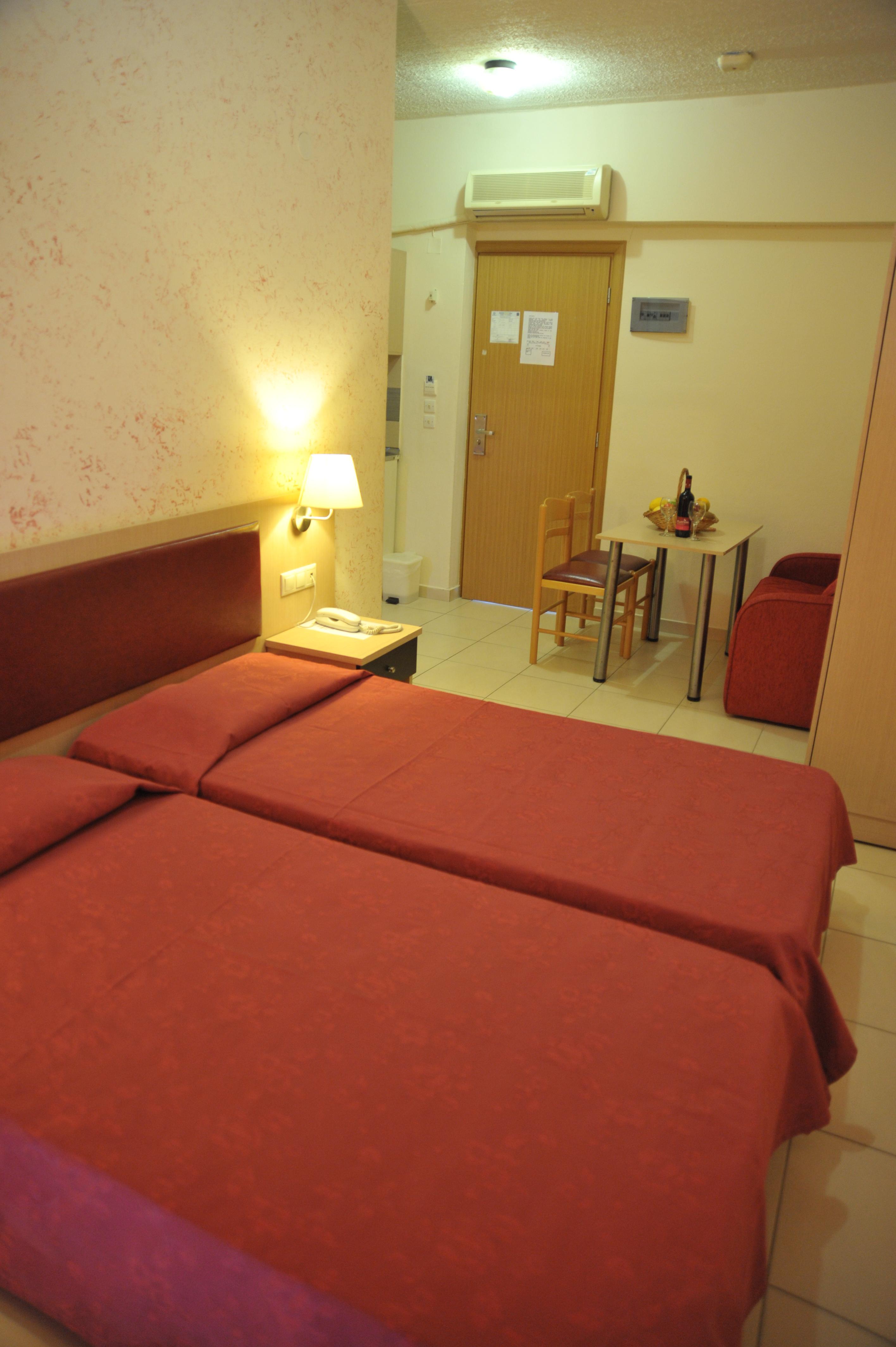 Anseli Hotel Kremastí Buitenkant foto