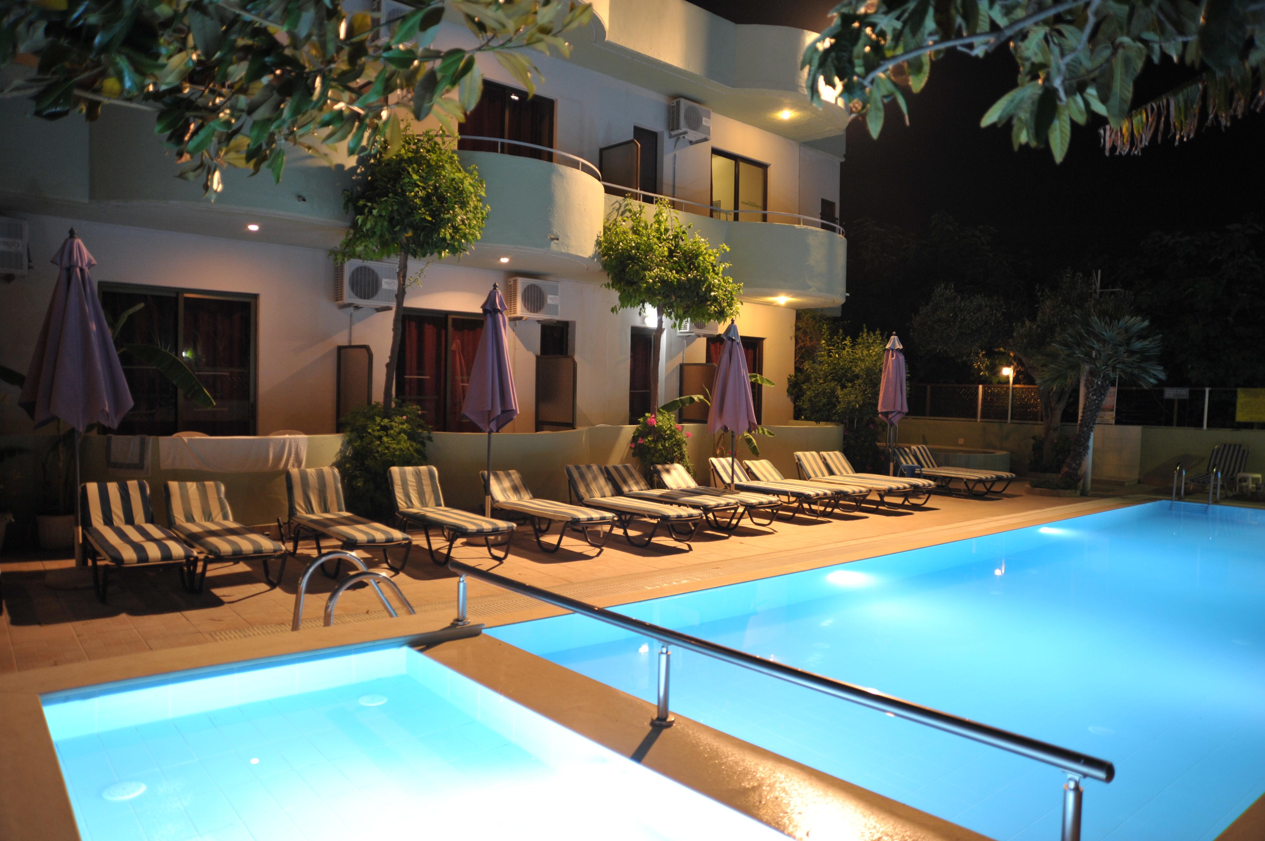 Anseli Hotel Kremastí Buitenkant foto