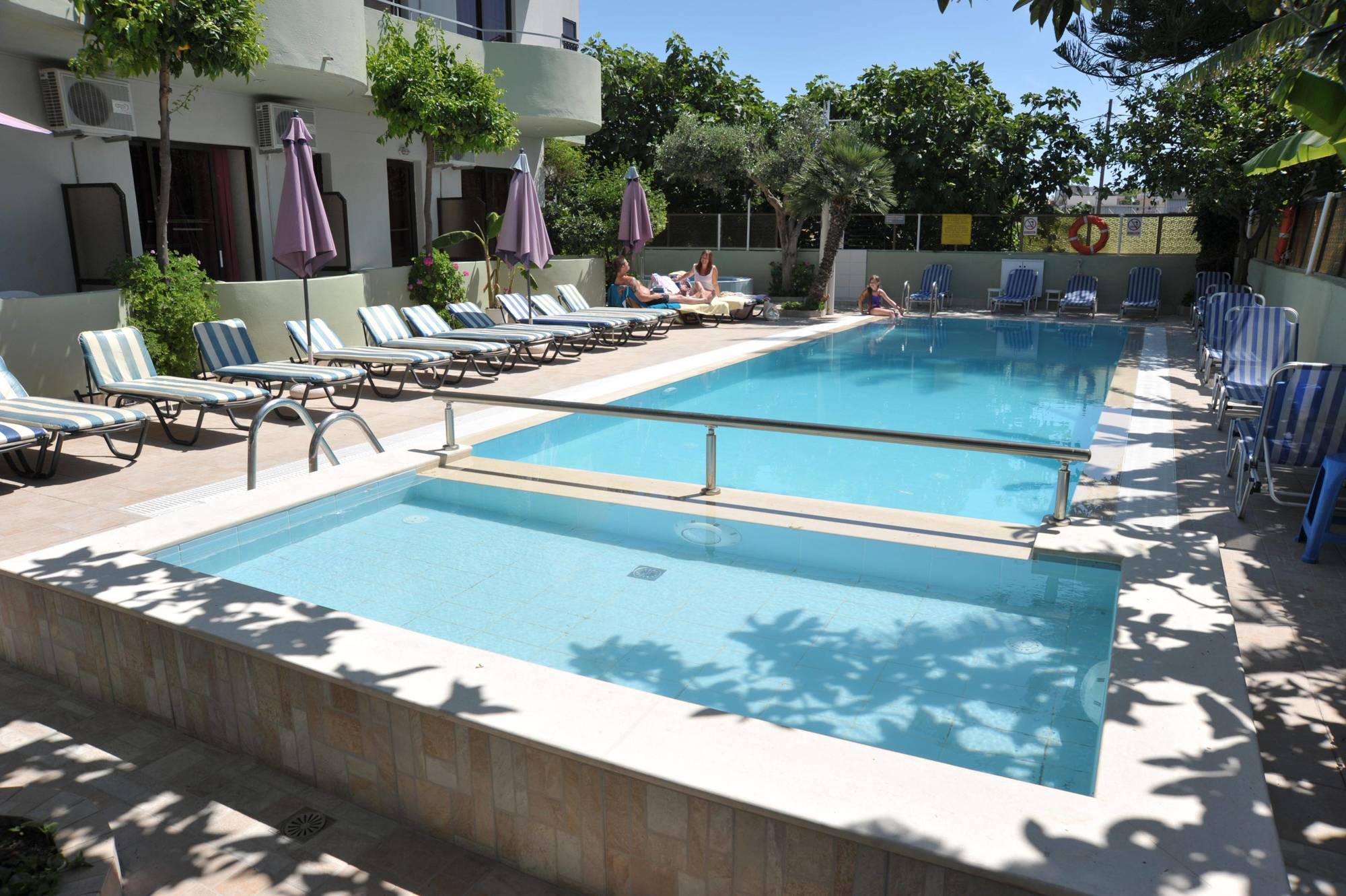 Anseli Hotel Kremastí Buitenkant foto